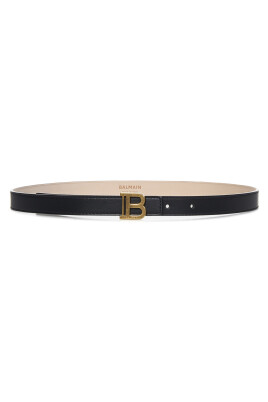 accessoires-noirs-ceintures-ss25
