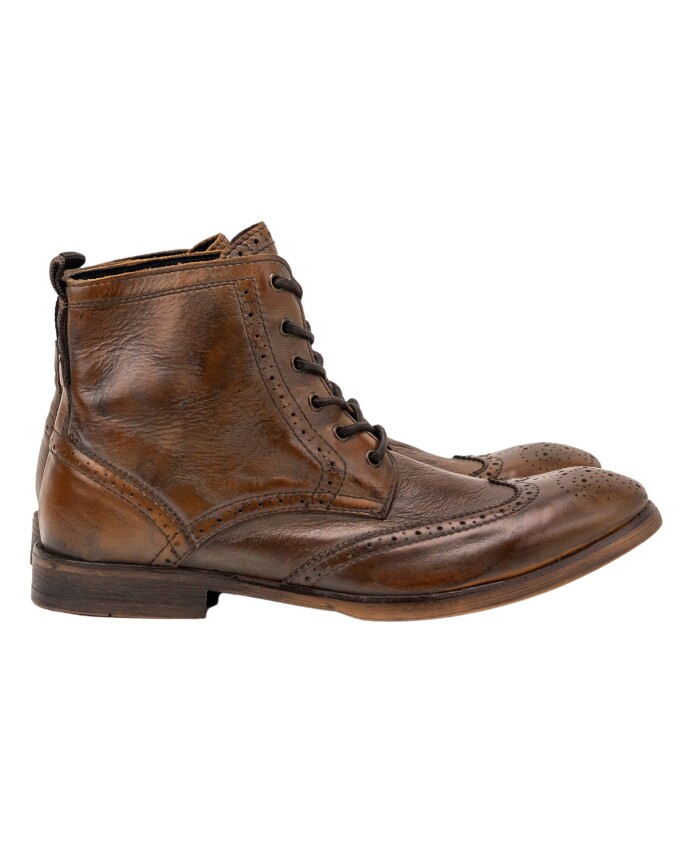 simpson-style-model-bota