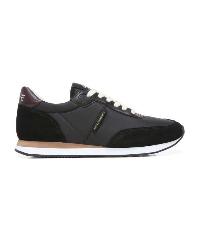 baskets-noires-a-lacets