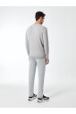 pull-col-rond-en-tissu-stretch-gris
