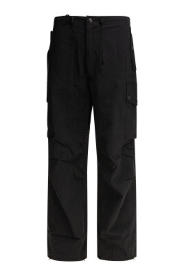 black-cargo-trousers-urban-style