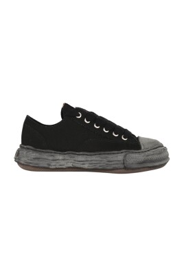 canvas-sneakers-with-rubber-sole-design