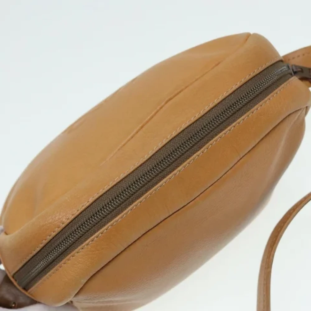 Loewe Pre-owned Leather shoulder-bags Yellow Dames