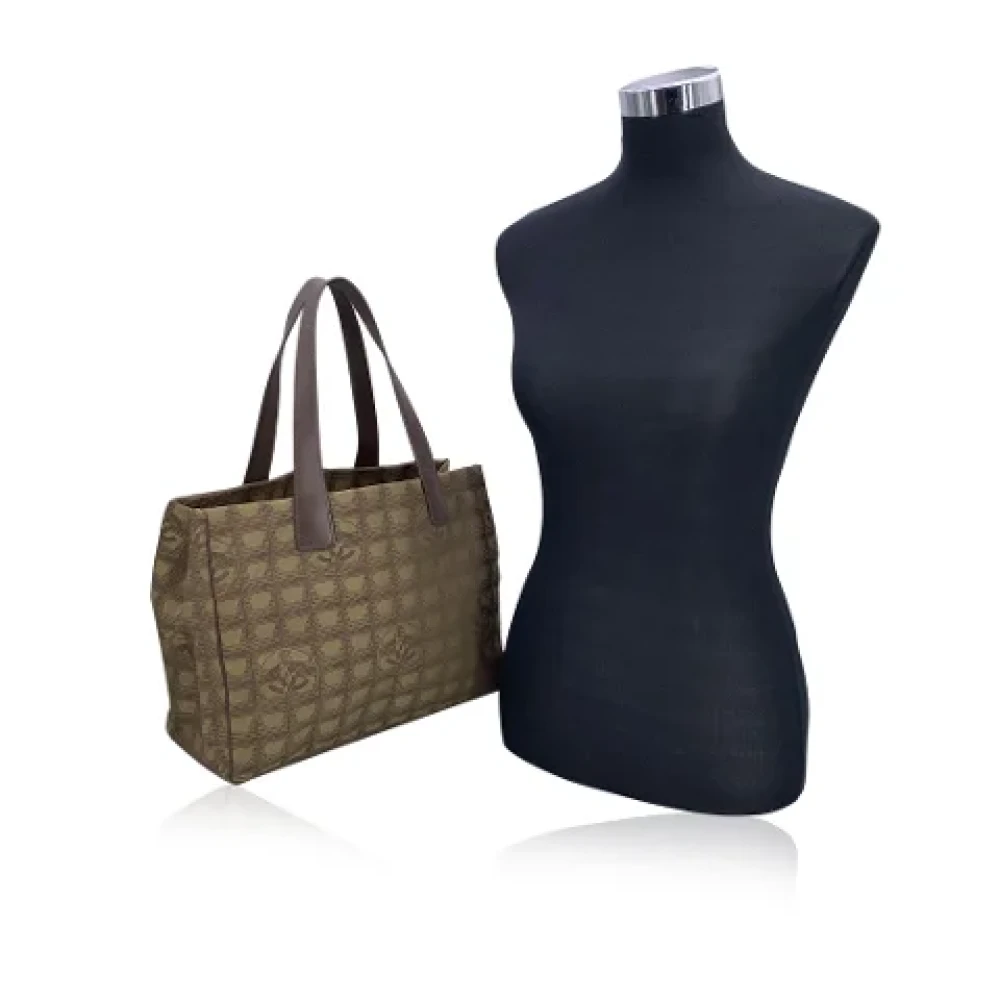 Chanel Vintage Pre-owned Nylon totes Green Dames
