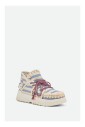 tissu-raye-chaussure-lacee