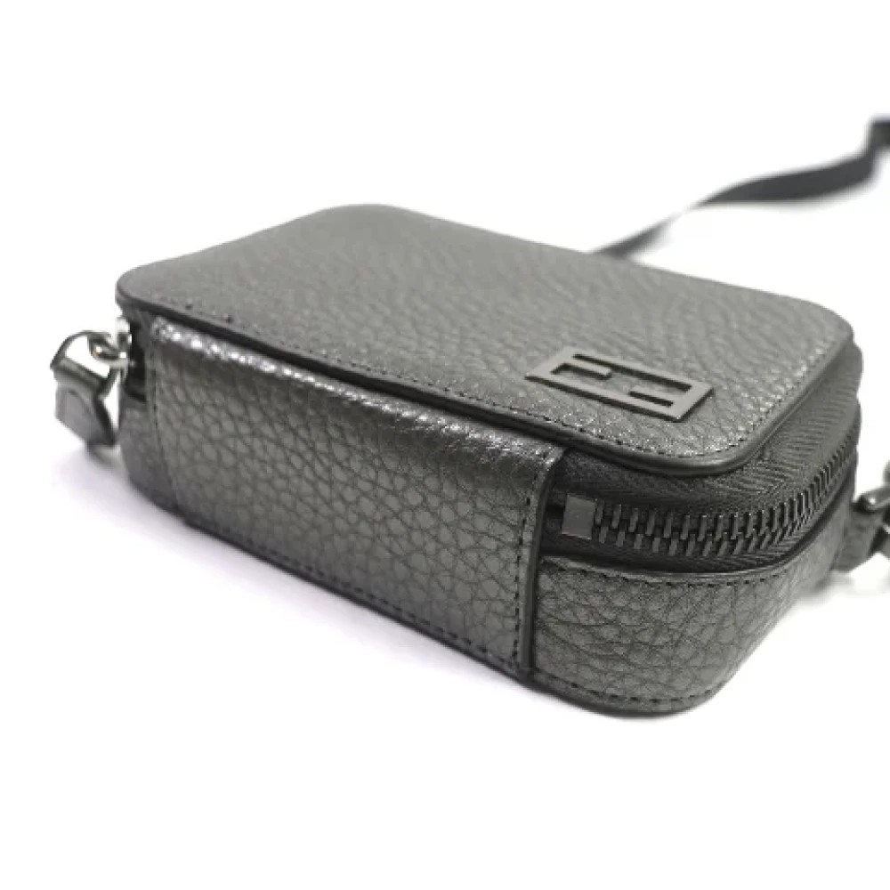 Fendi Vintage Pre-owned Leather shoulder-bags Gray Heren