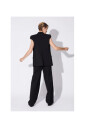 gilet-sans-manches-en-laine-noire-mode