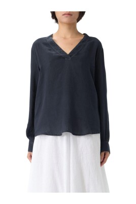 blush-pink-v-neck-blouse