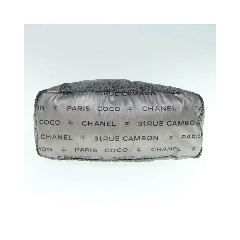 Chanel Vintage Pre-owned Nylon chanel-bags Gray Dames
