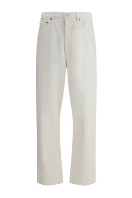 casual-loose-fit-jeans-with-five-pockets