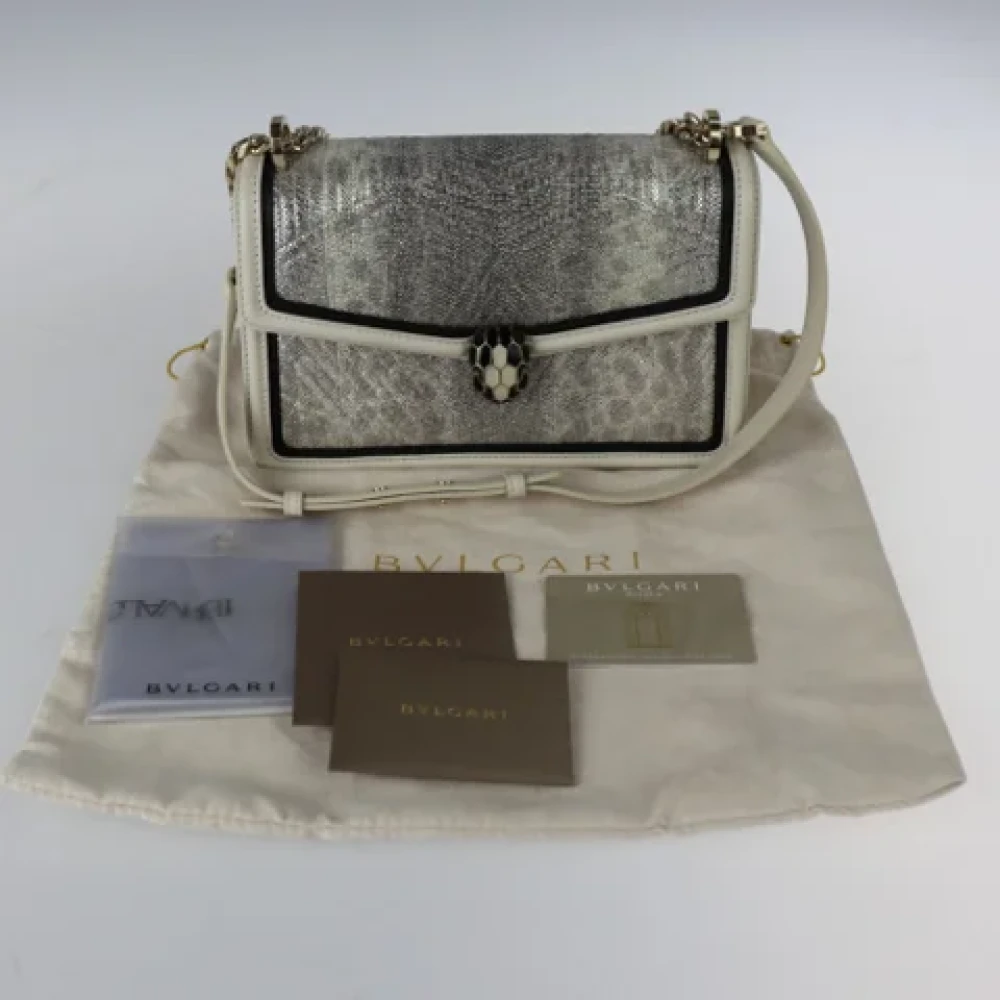 Bvlgari Vintage Pre-owned Fabric shoulder-bags Gray Dames