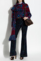 pull-a-motif-avec-un-col
