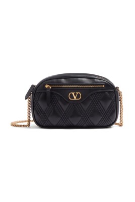 black-quilted-shoulder-bag