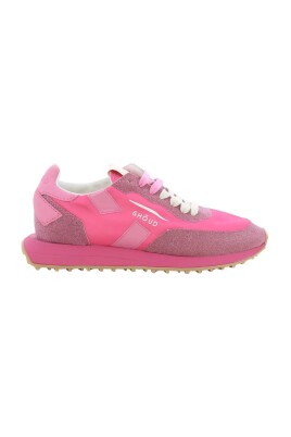 star-s-low-sneakers