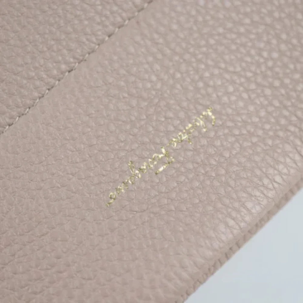 Salvatore Ferragamo Pre-owned Fabric totes Beige Dames