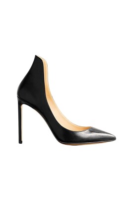 black-leather-closed-heel-pumps