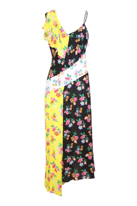 robe-noire-a-panneau-asymetrique