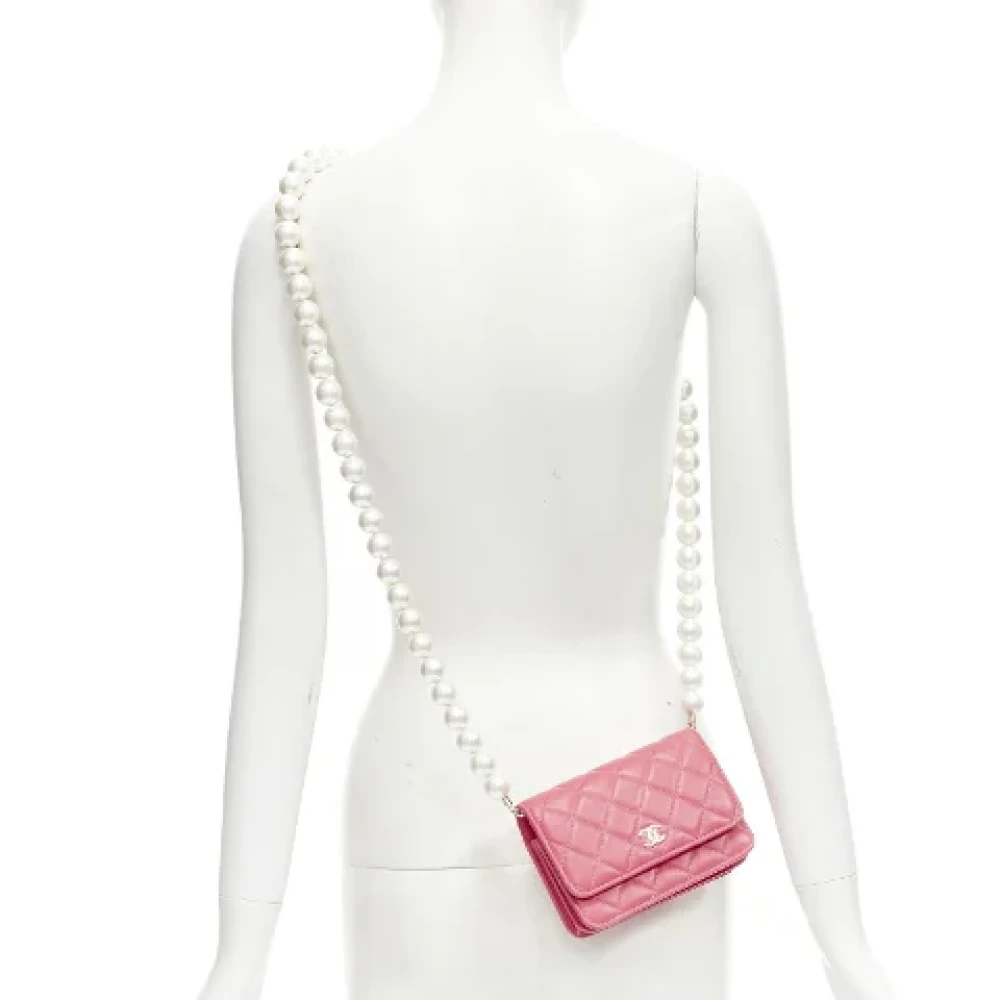 Chanel Vintage Tweedehands Roze Leren Chanel Portemonnee op Ketting Pink Dames