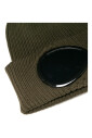 geribbelde-sweater-beanie-met-goggle-lenzen