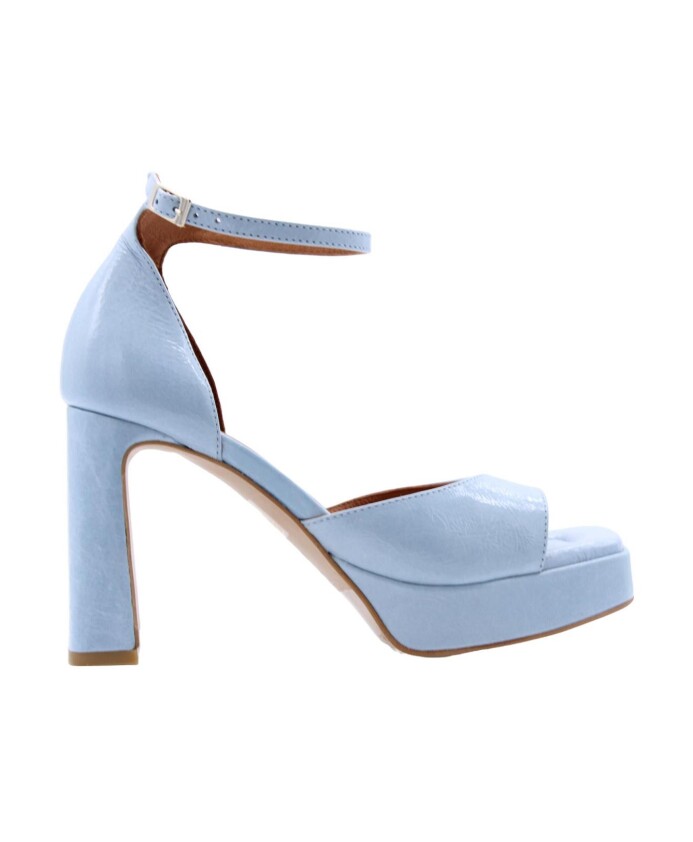 collie-sandal