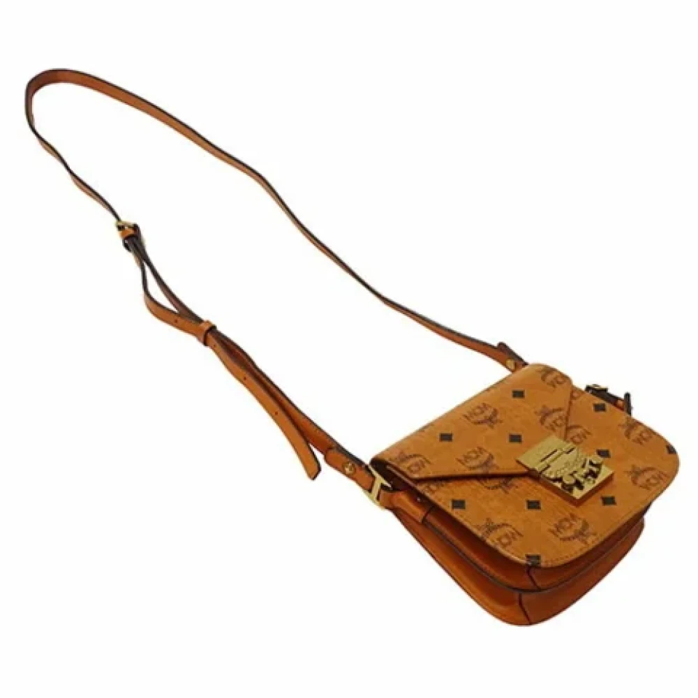 MCM Pre-owned Plastic shoulder-bags Brown Dames