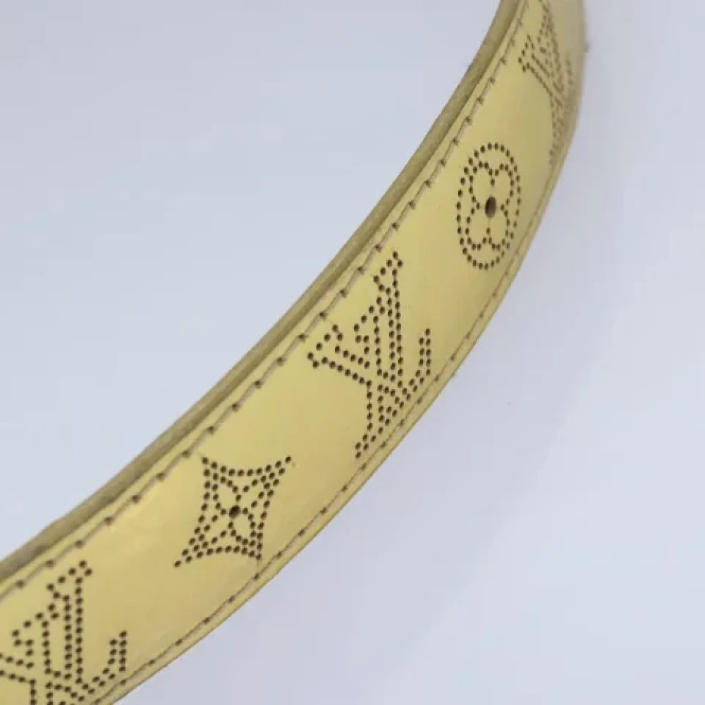 Louis Vuitton Vintage Pre-owned Leather belts Yellow Dames