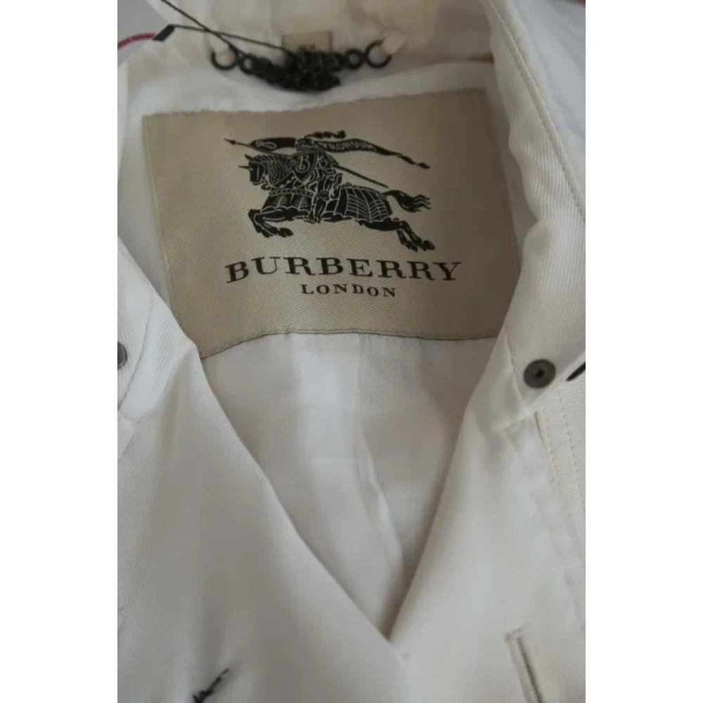 Burberry Vintage Pre-owned Polyester outerwear White Dames