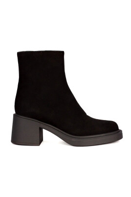 black-suede-ankle-boots-with-rubber-sole