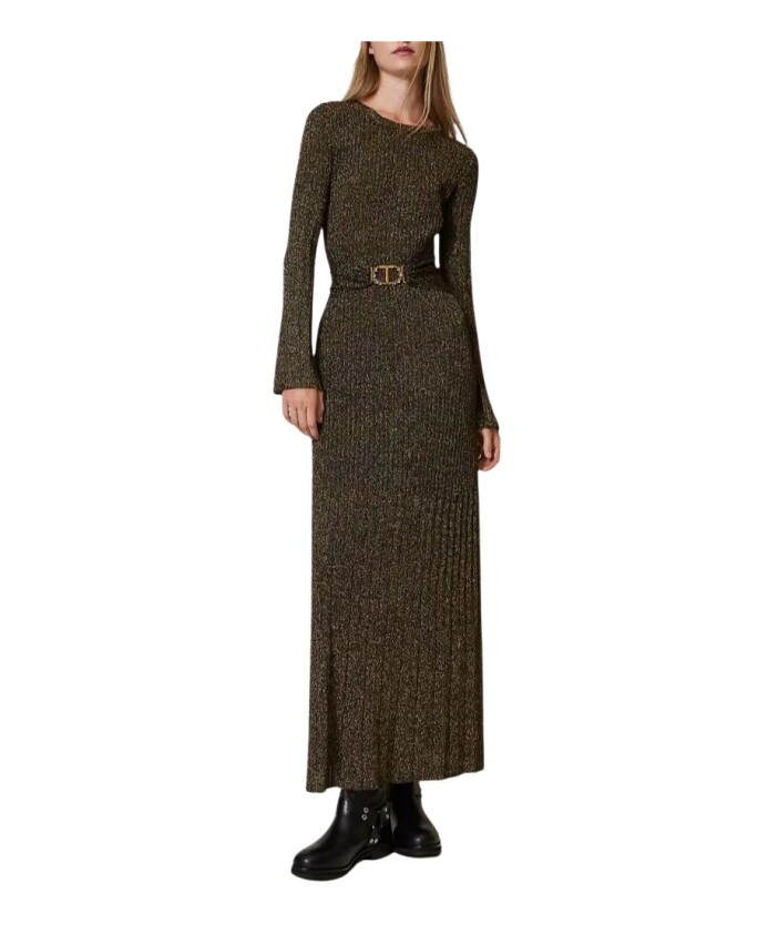 robe-longue-en-maille-cotelee-avec-ceinture-ovale