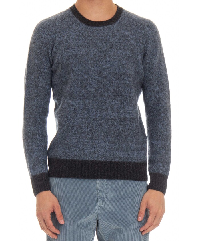 blod-crew-neck-sweater