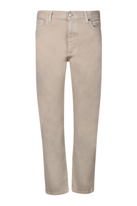 beige-straight-leg-jeans