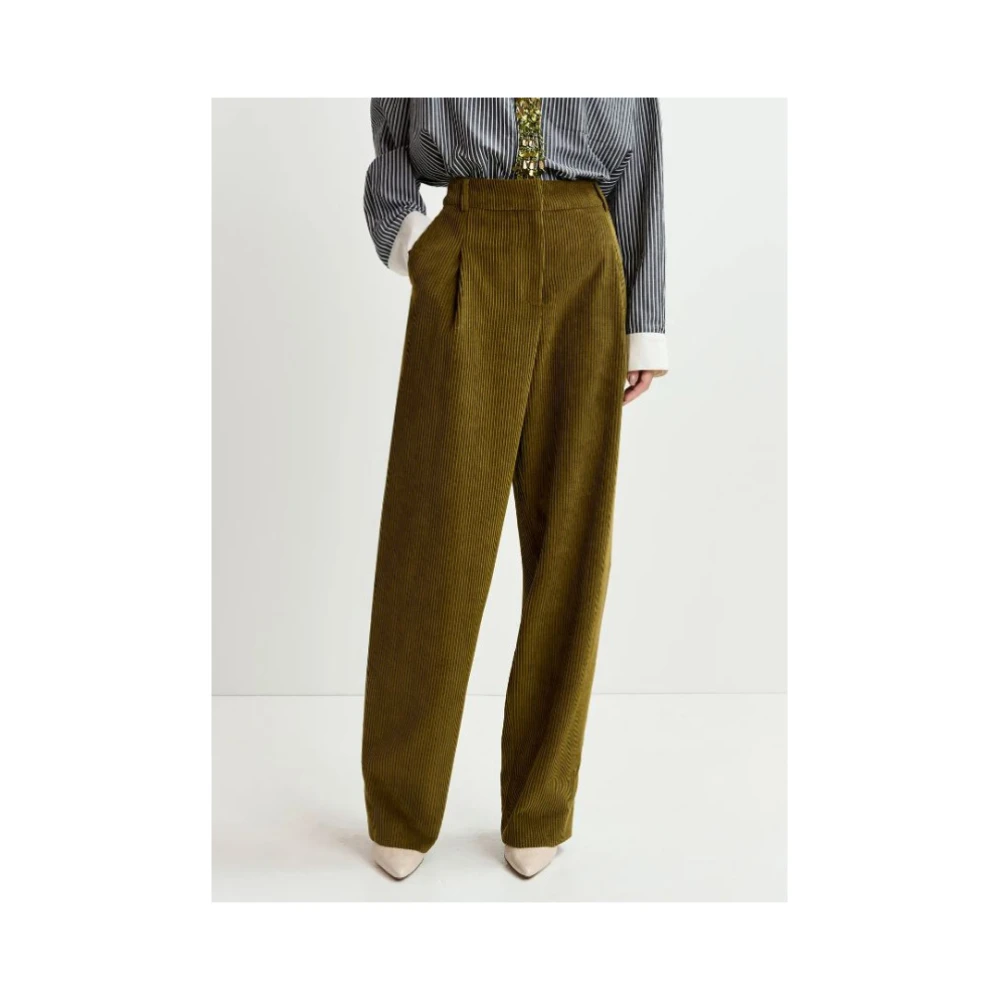Essentiel Antwerp Fluwelen Corduroy Tapered Broek Groen Green Dames