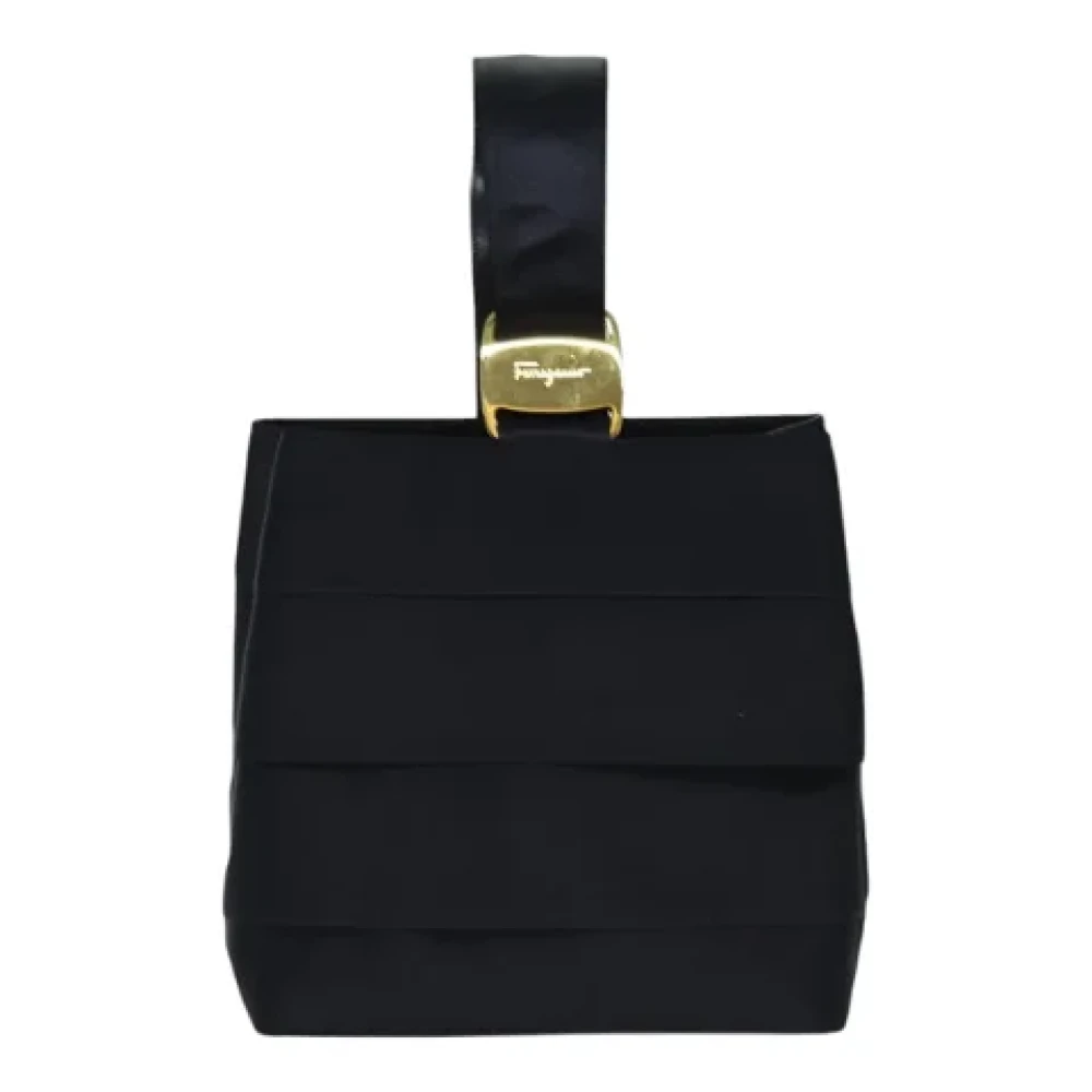 Salvatore Ferragamo Pre-owned Silk handbags Black Dames