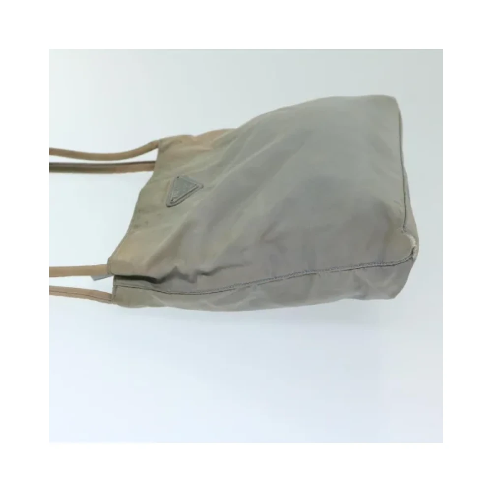Prada Vintage Pre-owned Nylon handbags Gray Dames