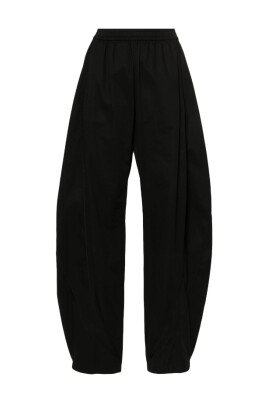 black-trousers-stylish