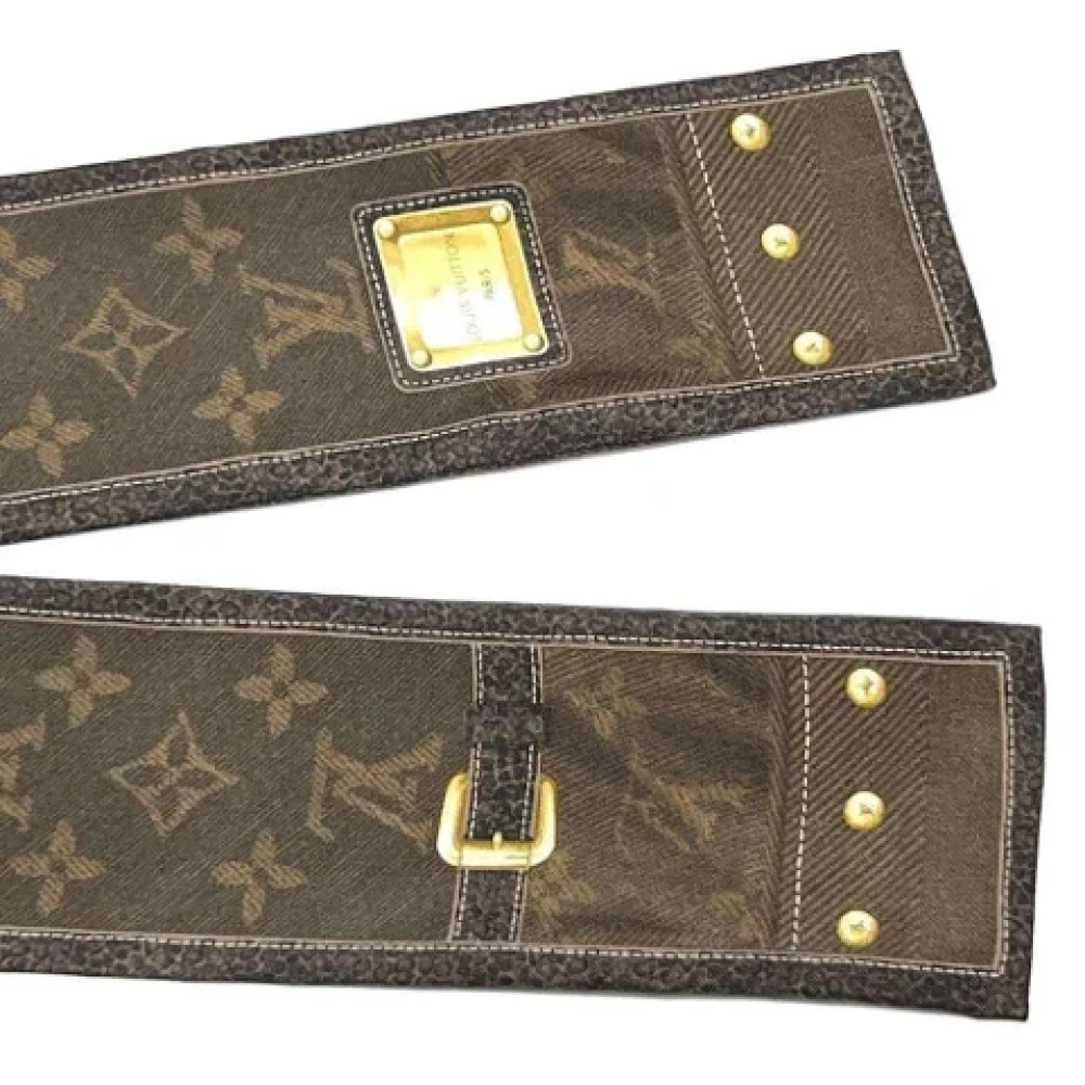 Louis Vuitton Vintage Pre-owned Silk scarves Brown Dames