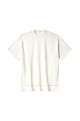 minimalistisk-beige-t-shirt
