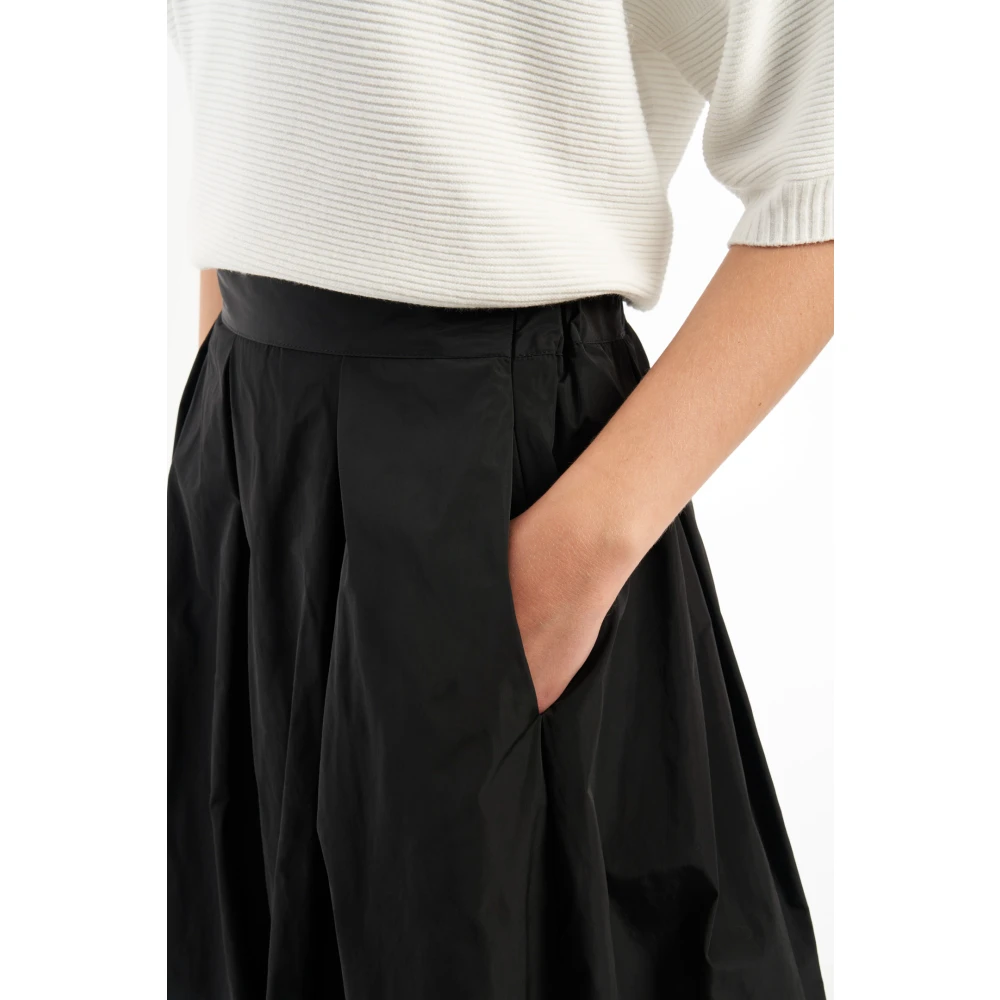 Vicario Cinque Maxi Rok in Memory Taffeta met Zijzakken Black Dames