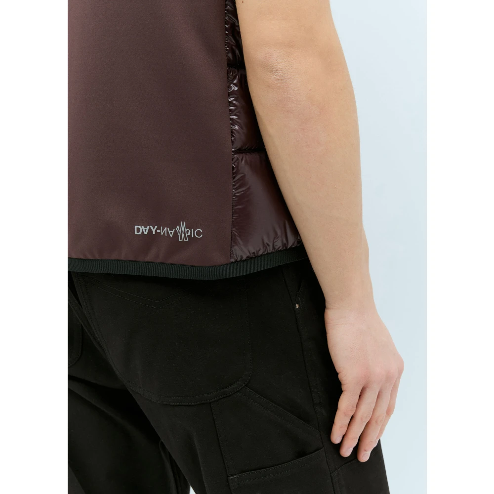 Moncler Gewatteerd Down Gilet met Logopatch Brown Heren