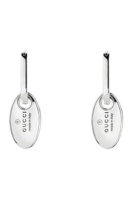 varumarkesorhangen-med-oval-tag-i-sterlingsilver