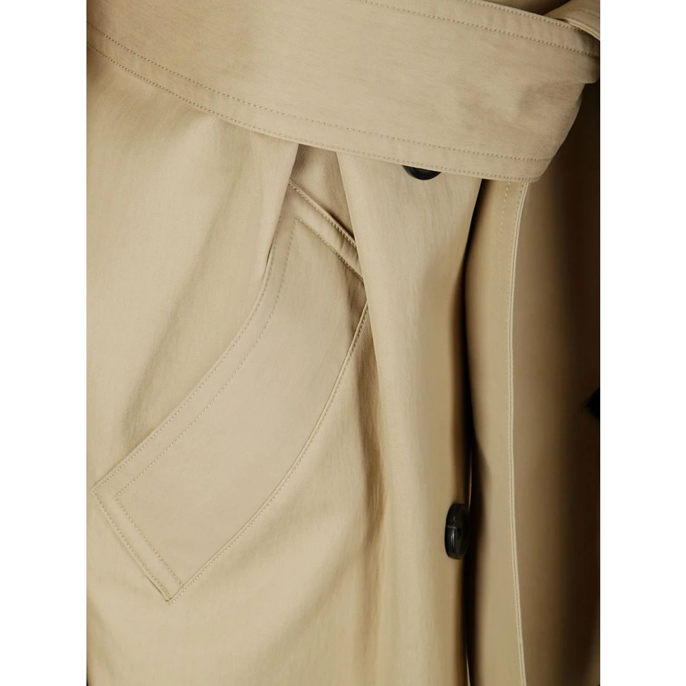 Khaite Stijlvolle Mazlow Jas Beige Dames