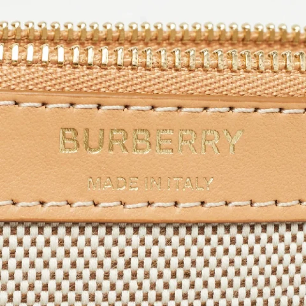 Burberry Vintage Pre-owned Canvas clutches Beige Dames