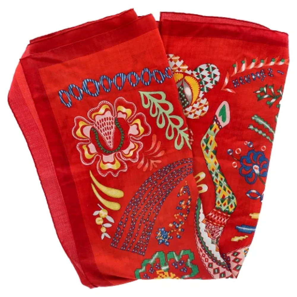 Hermès Vintage Pre-owned Silk scarves Red Dames