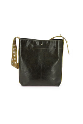 olivgron-lader-crossbody-vaska