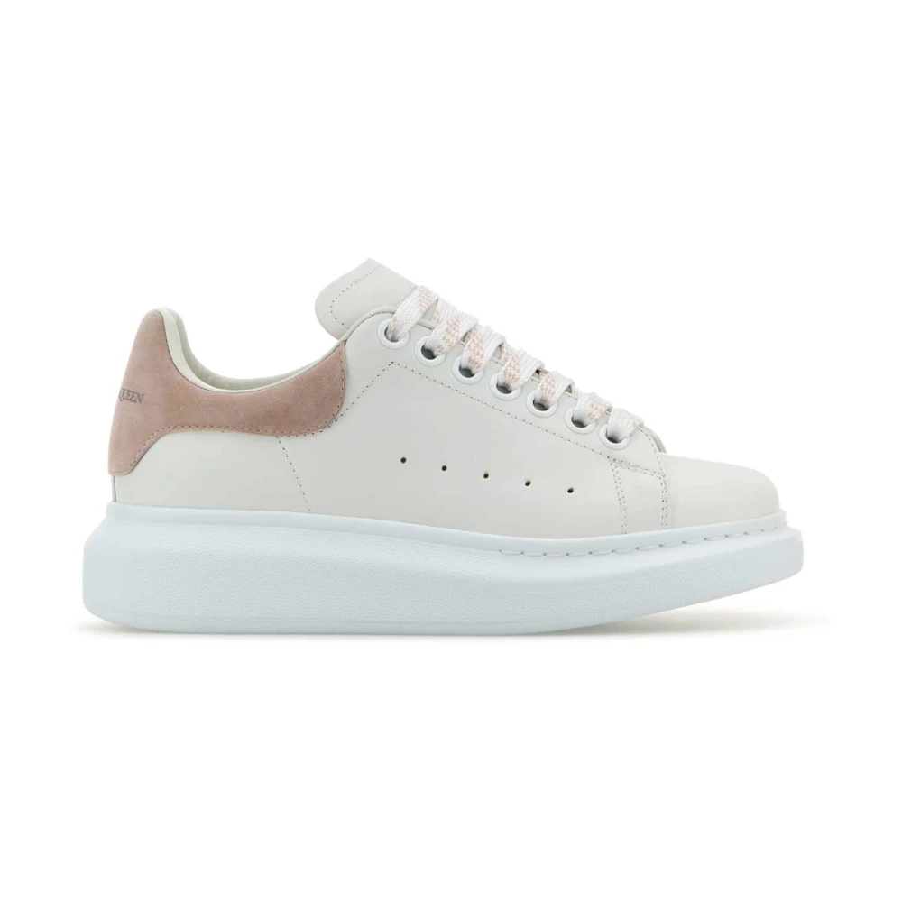 Alexander McQueen Witte Leren Sneakers met Suède Hak Dames Schoenen