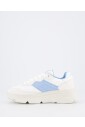 sneaker-vit-bla-stilfull-modell
