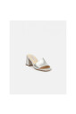 mules-argentees-a-talons