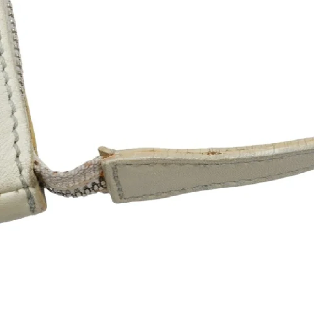 Salvatore Ferragamo Pre-owned Leather shoulder-bags White Dames