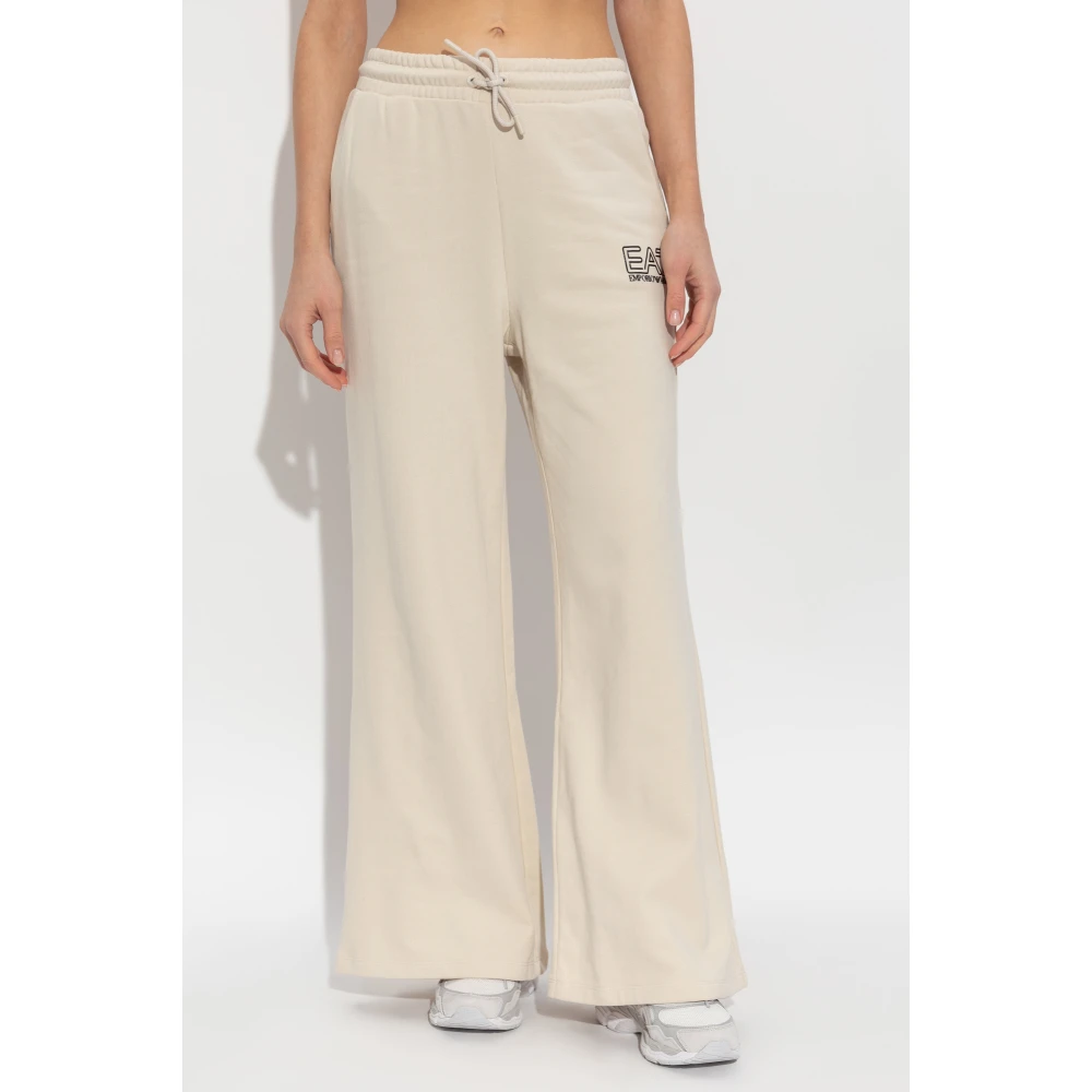 Emporio Armani EA7 Sweatpants uit de collectie Beige Dames