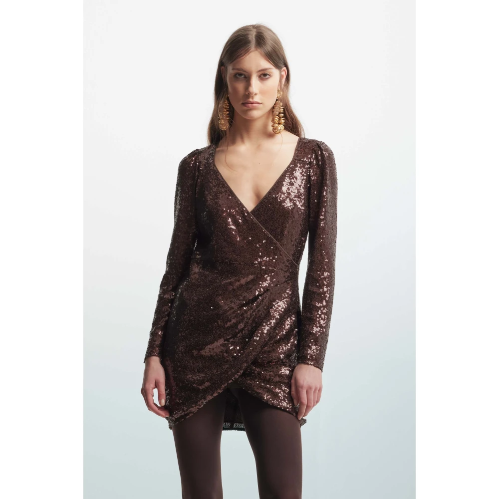 Kocca Mini Jurk met Pailletten en Gedrapeerde Tulpsliert Brown Dames